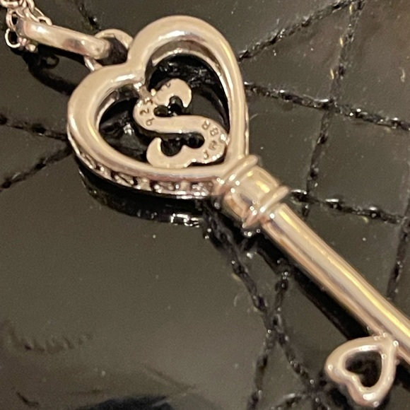 Open Hearts by Jane Seymour 0.065 CT. T.W. Black Diamond Pendant + 20” chain 925 - Picture 5 of 13